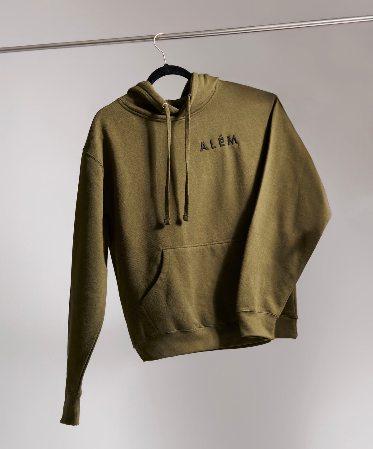 Hoodie ALÉM verde oliva